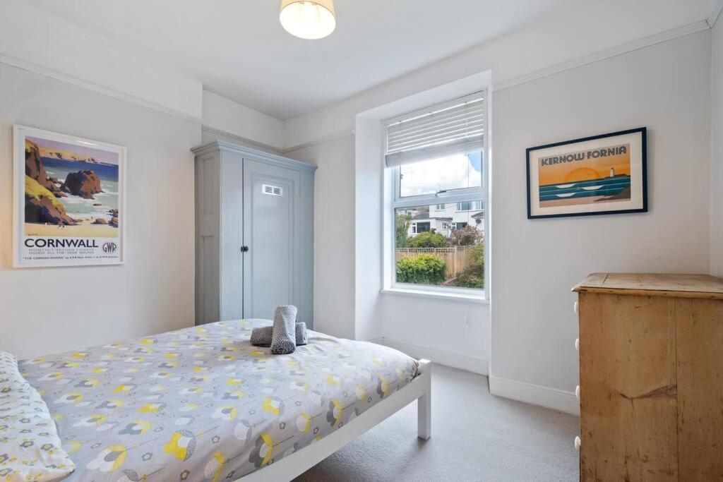 Pendennis - Bright Victorian Flat, Sea Views & Close To Beach Фалмът Екстериор снимка
