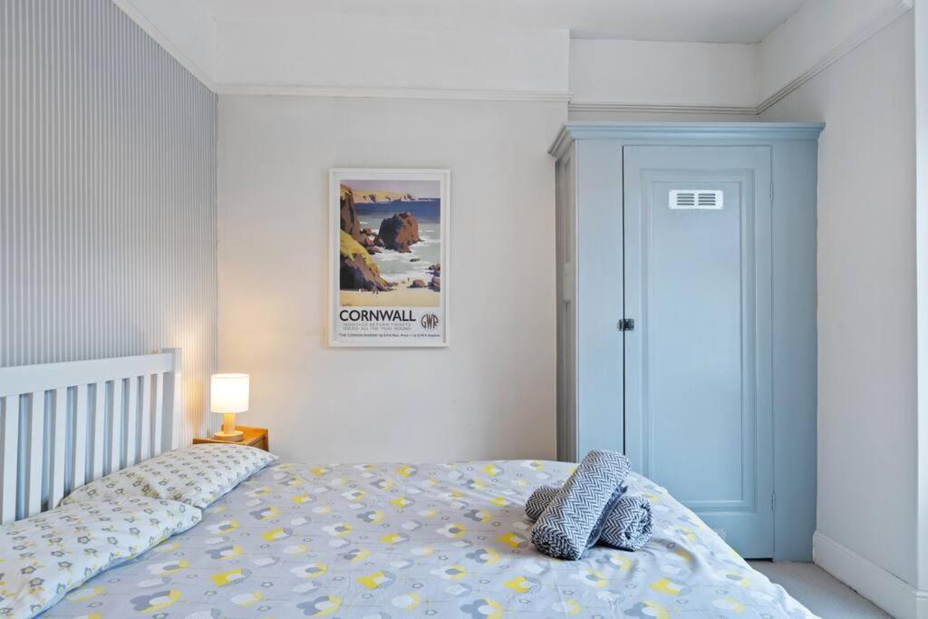 Pendennis - Bright Victorian Flat, Sea Views & Close To Beach Фалмът Екстериор снимка